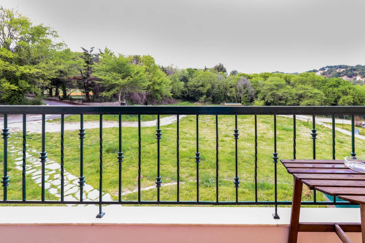 Suite Acropolis Serres Next To Center ภายนอก รูปภาพ
